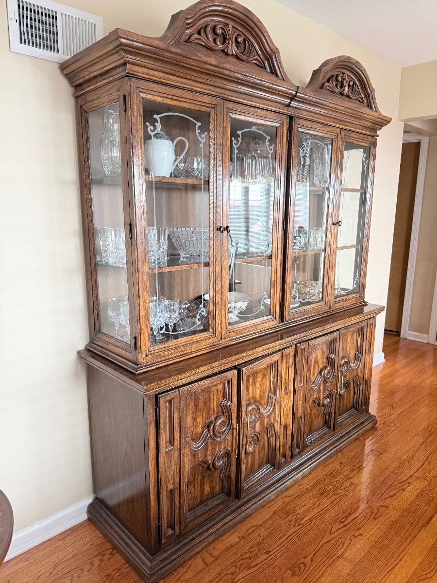 West Ridge Chicago Estate Sale photo 11