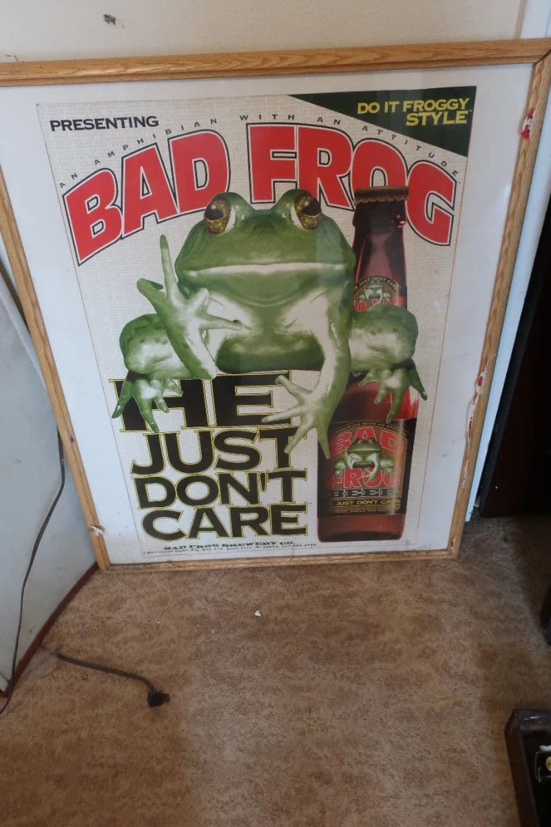 N  &  M  Sales  -Collections of  Brewery  Items,  Records,  more photo 3