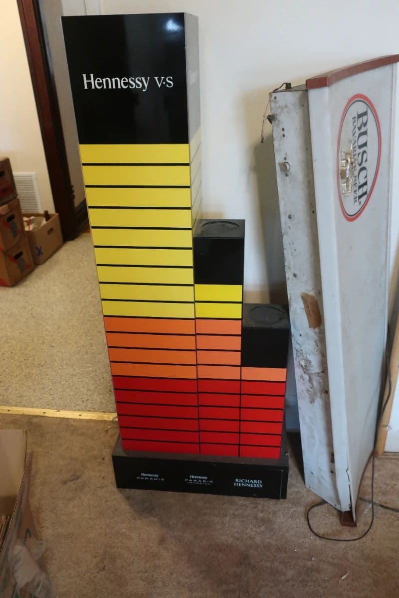N  &  M  Sales  -Collections of  Brewery  Items,  Records,  more photo 5