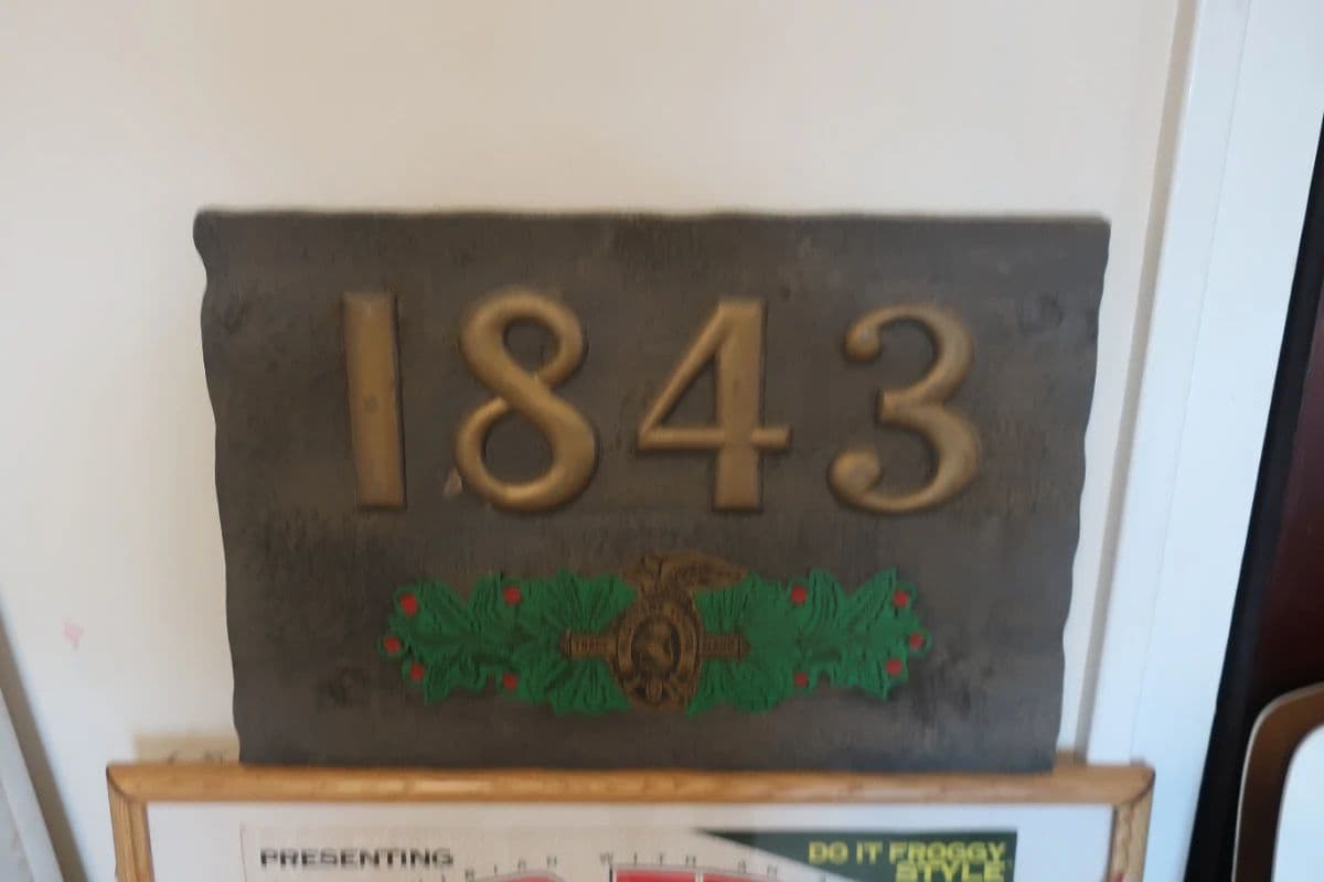 N  &  M  Sales  -Collections of  Brewery  Items,  Records,  more photo 12