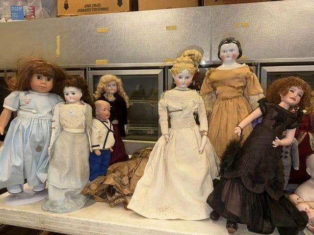 Antiques & Collectibles Auction photo 12