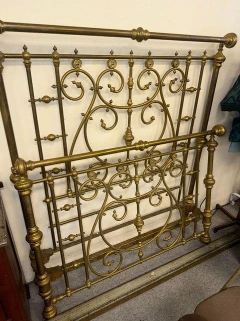 Antiques & Collectibles Auction photo 1