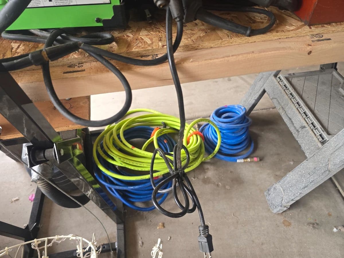 Husband and wife estate sales photo 8