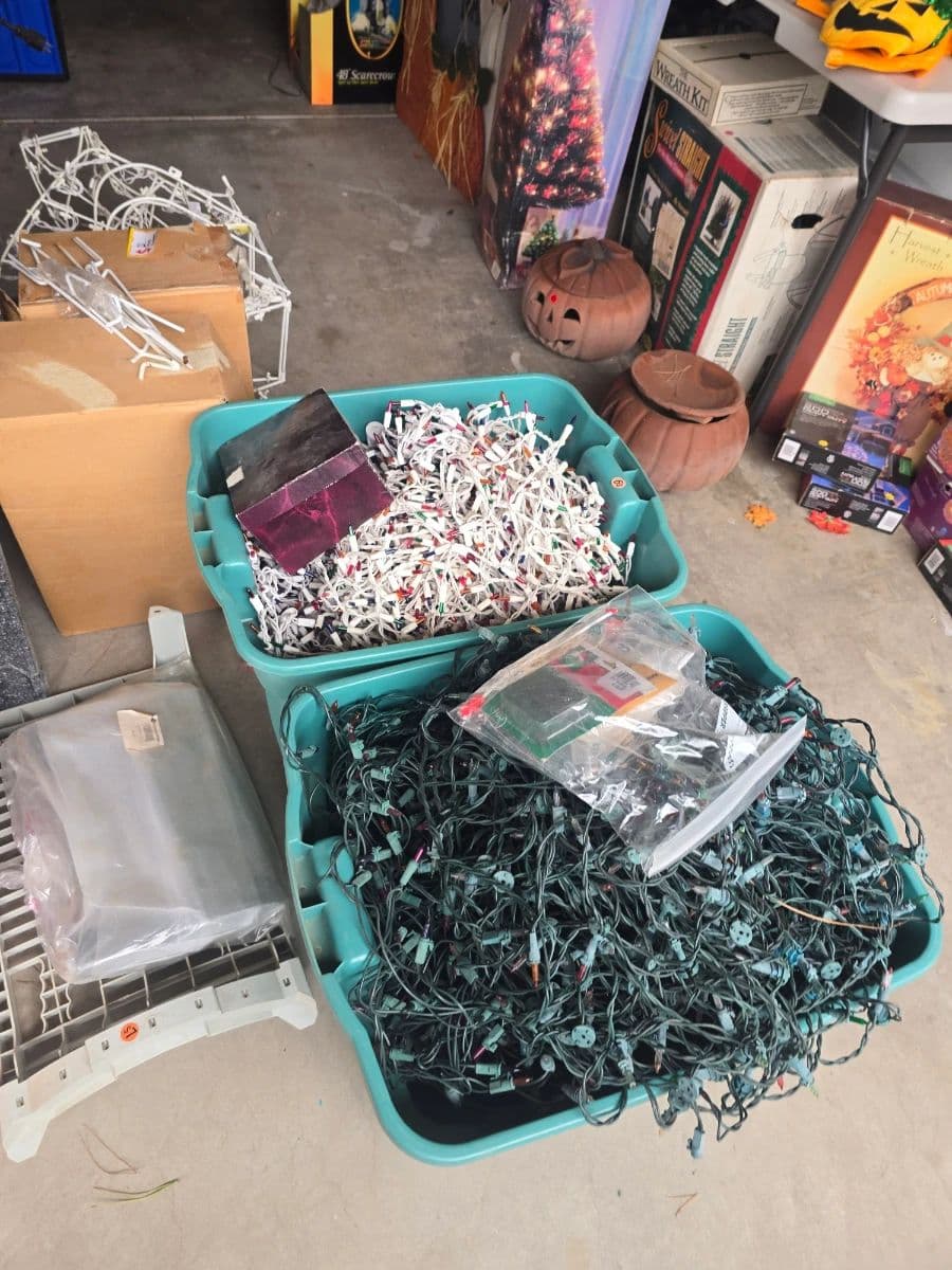 Husband and wife estate sales photo 12