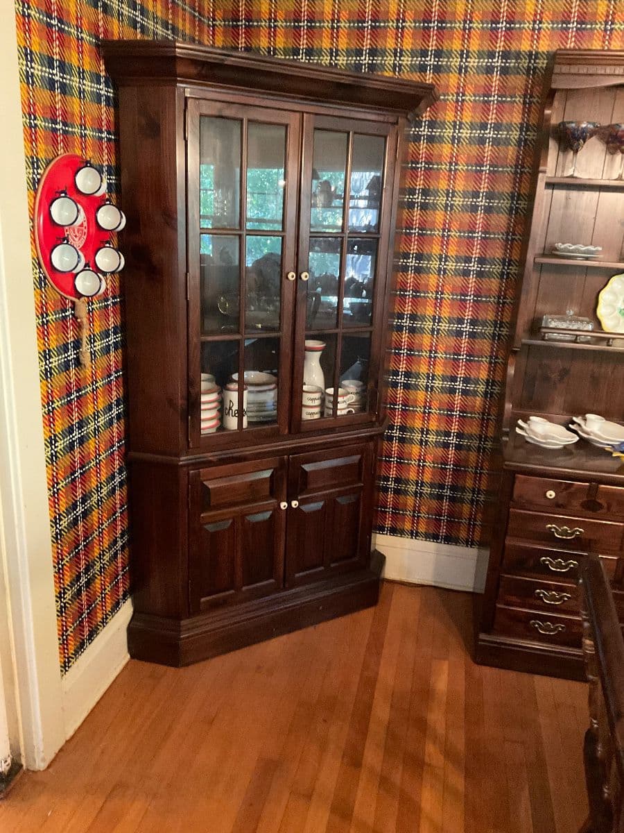 Irvington estate sale photo 8