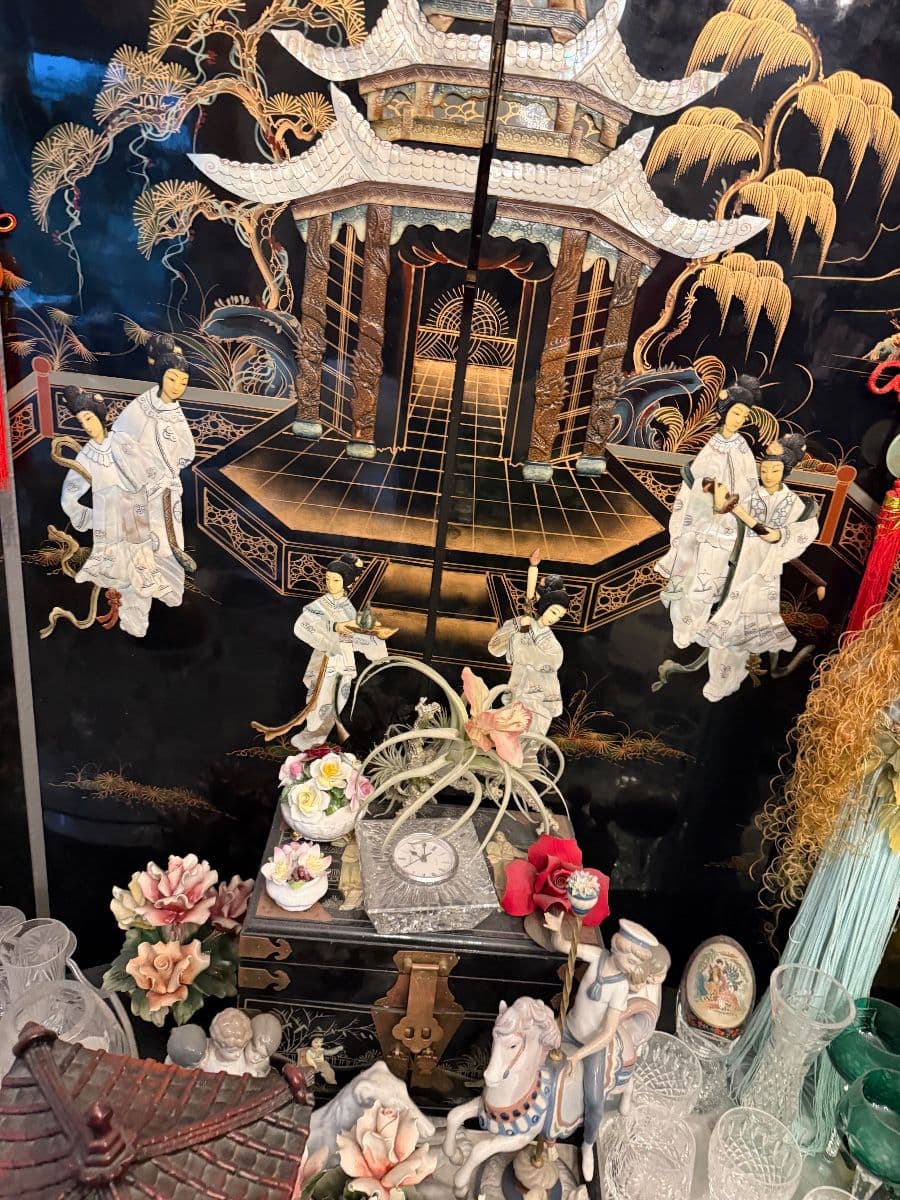 Spectacular Estate Sale Over 20 Thousand items for sale photo 10