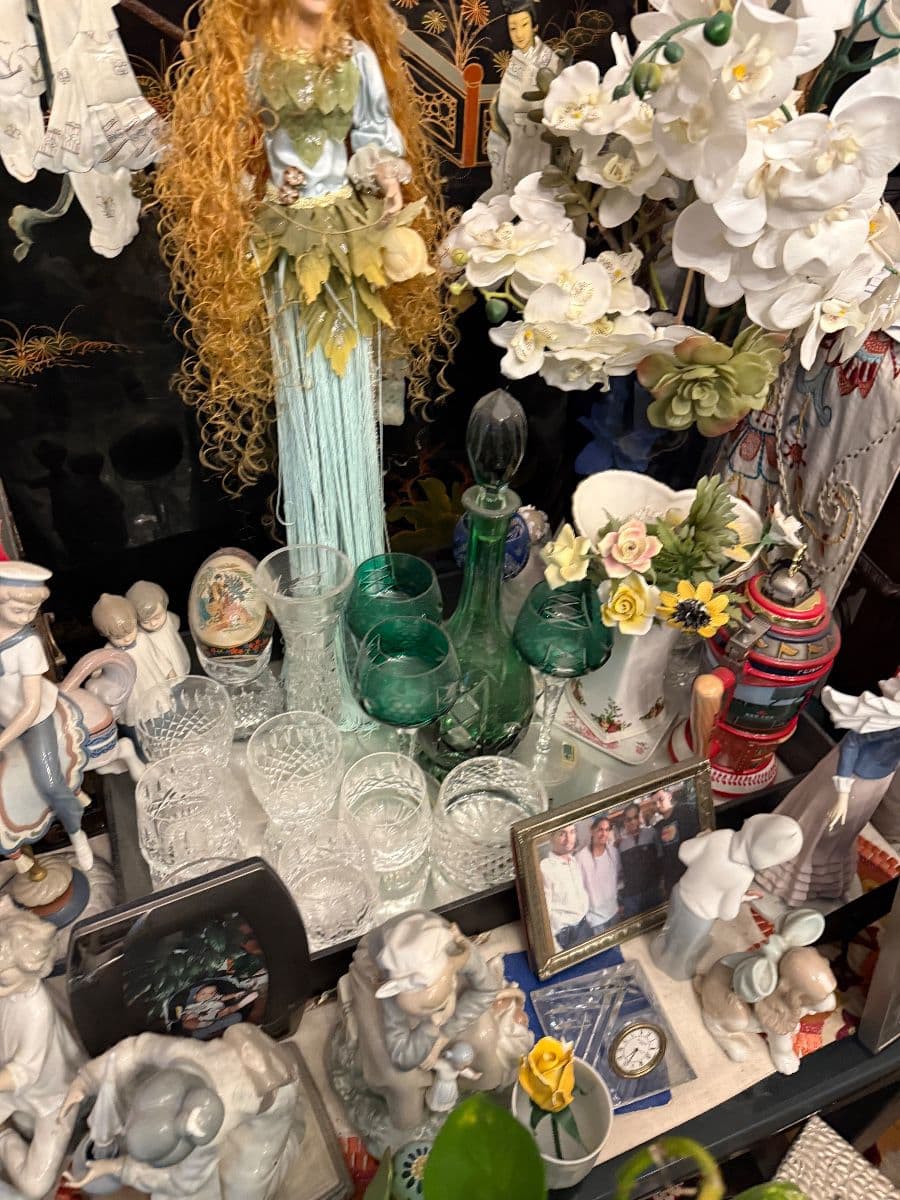 Spectacular Estate Sale Over 20 Thousand items for sale photo 11