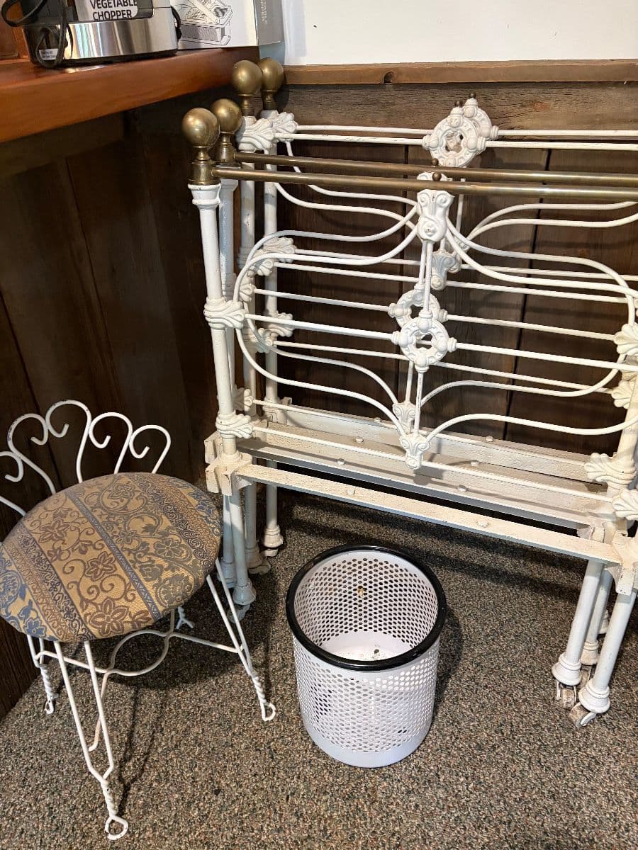 Smith Estate Sale photo 7