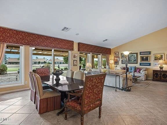 Gated Community home full of elegant home decor & well kept furnishings! photo 2