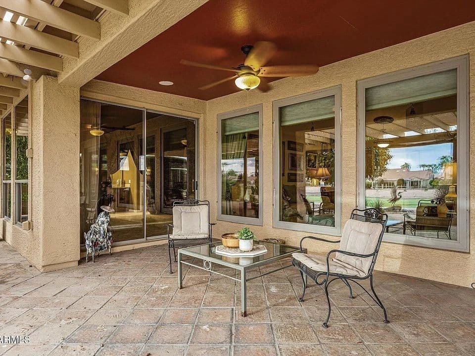 Gated Community home full of elegant home decor & well kept furnishings! photo 7