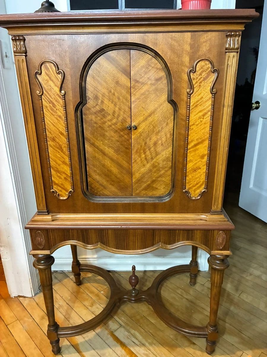 The Curated Downsizing & Antique Event ; 2 Different Sales under one roof photo 6