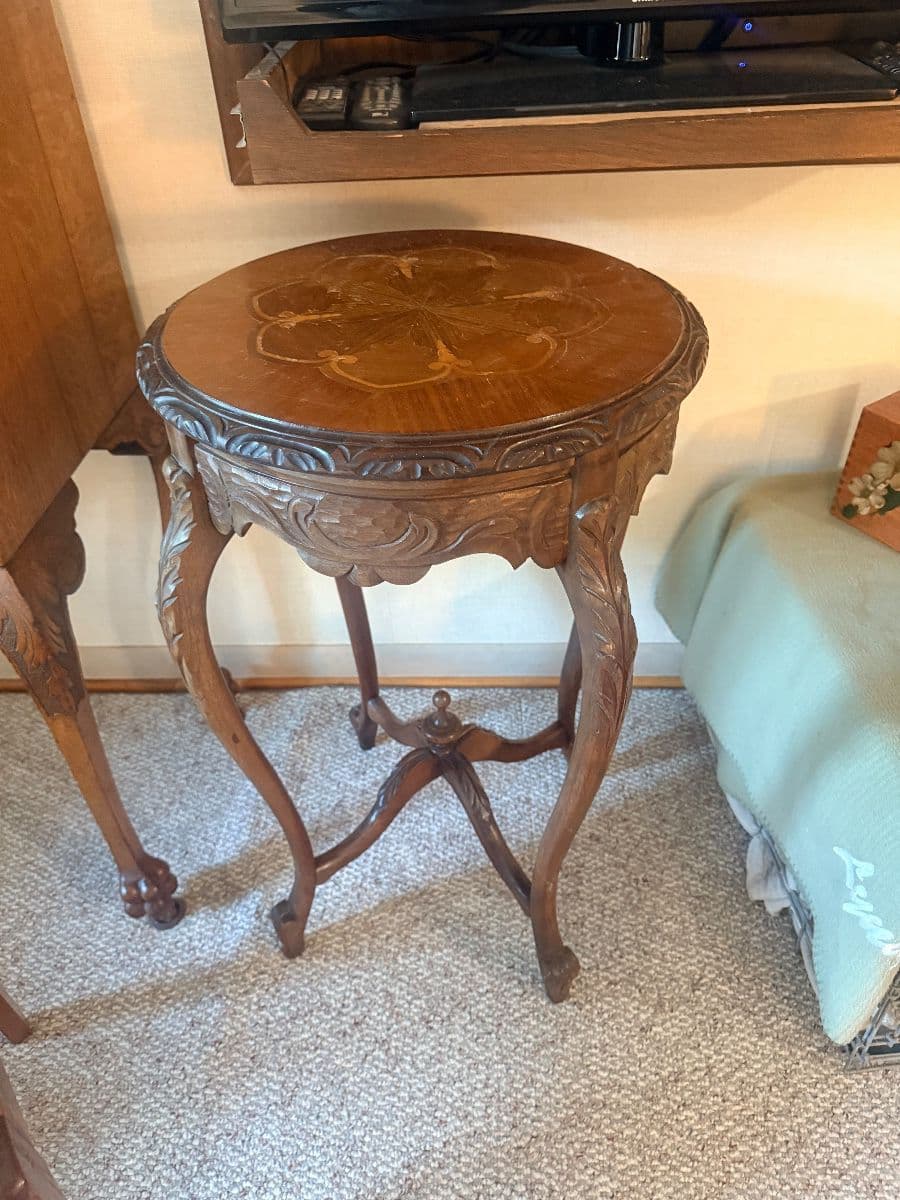 THE HOUSE, THE BARN & THE KITCHEN SINK — LITERALLY! 4 DAY VINTAGE ESTATE SALE IN FAYETTEVILLE photo 8