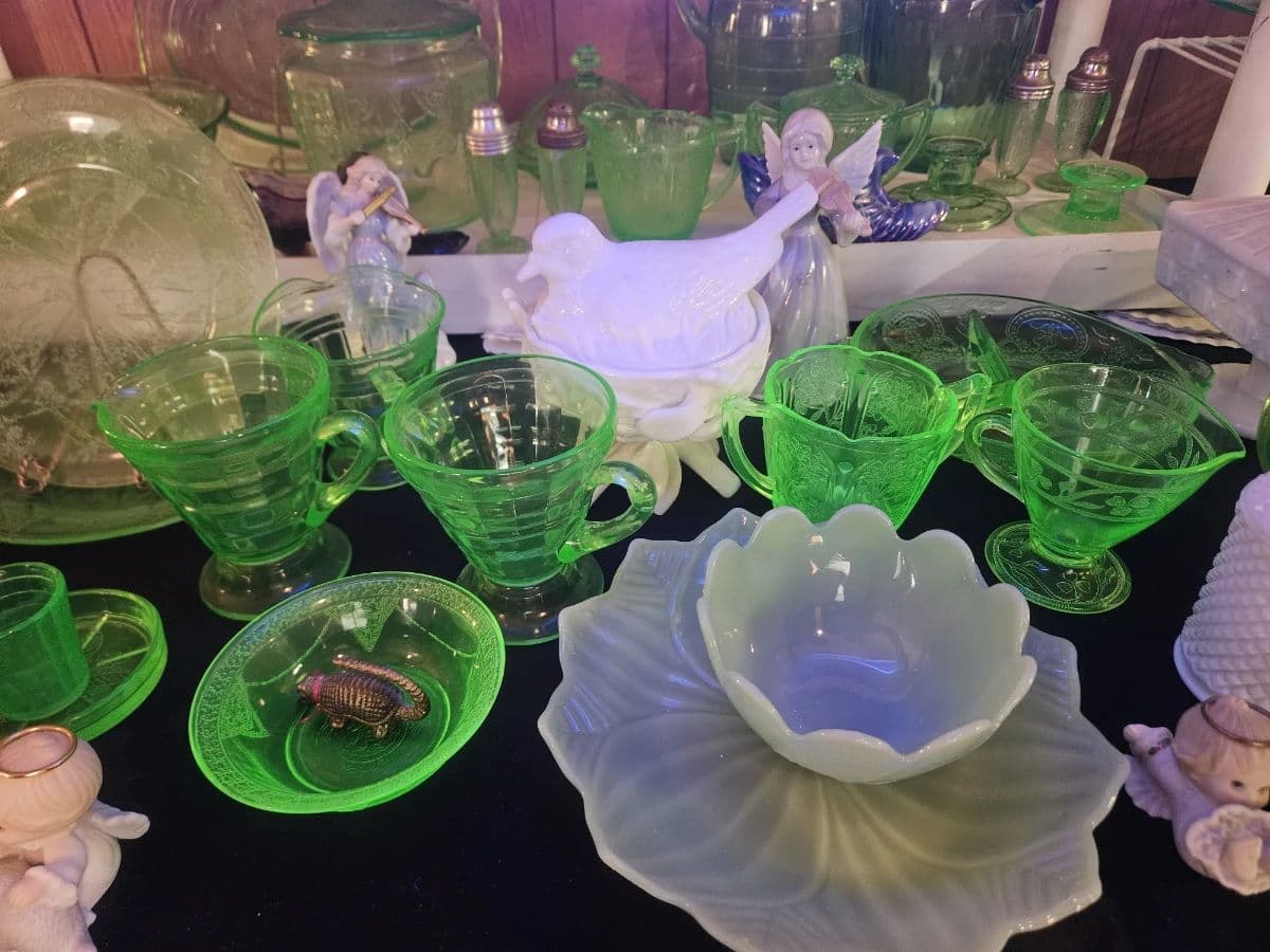 VINTAGE BANGER - a ton of Vaseline Glass, vintage Tonka Toys, Sports Memorabilia, Custom Jewelry photo 4