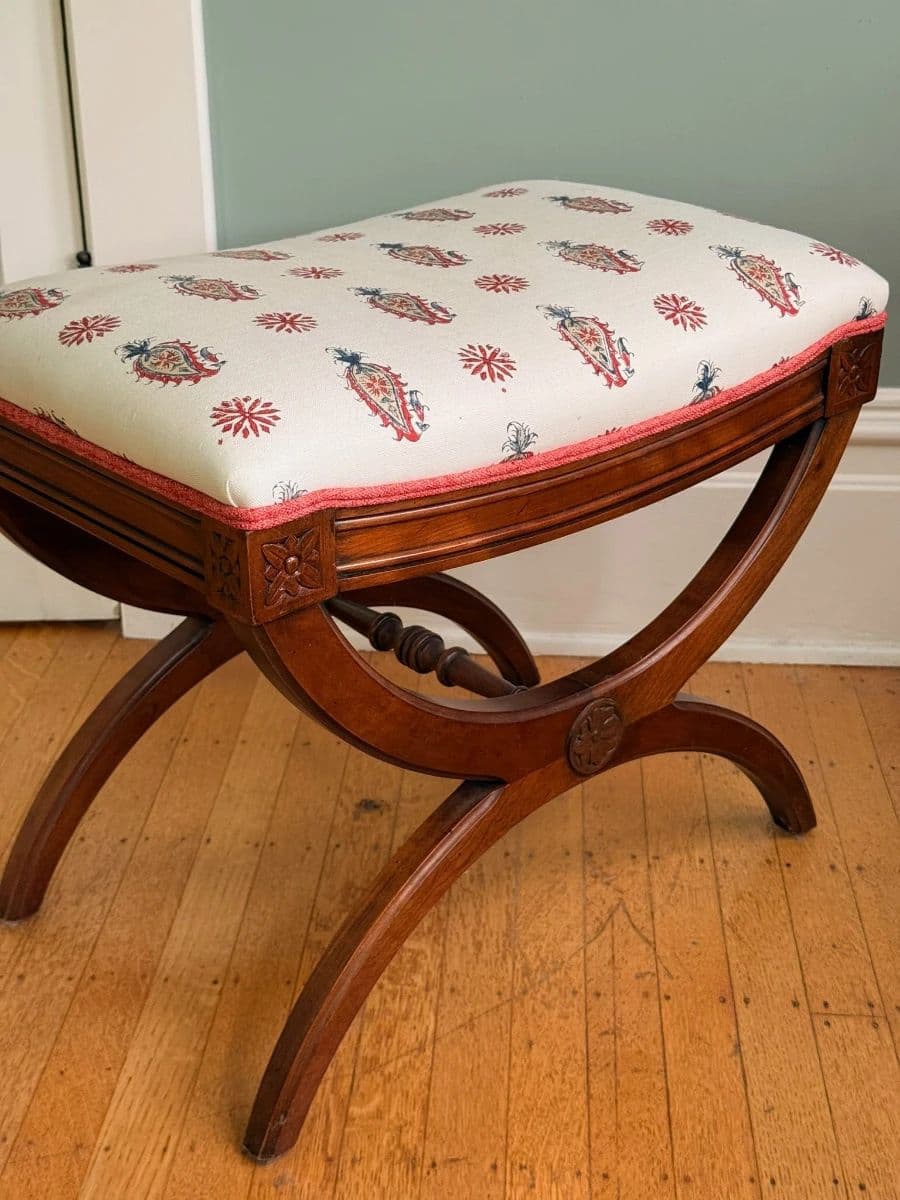 Luxury finds in Leschi - Furniture, Louis Vuitton, Hermes, Tiffany and more! photo 8