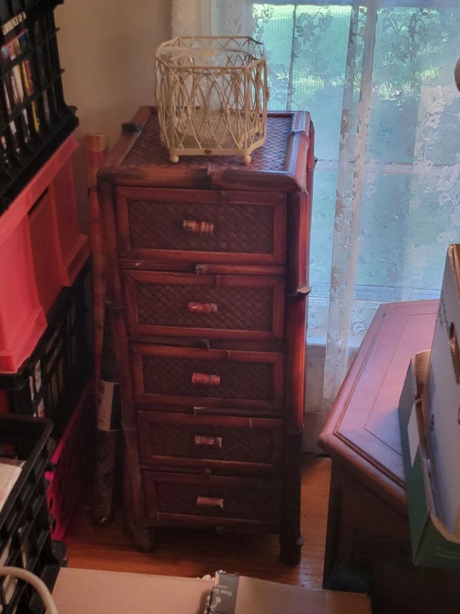 *Blue Moon Sale in Olde Providence* photo 10