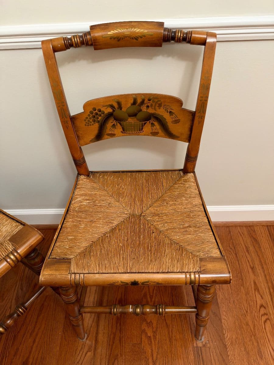 Beautiful Antiques in Bellevue! photo 11