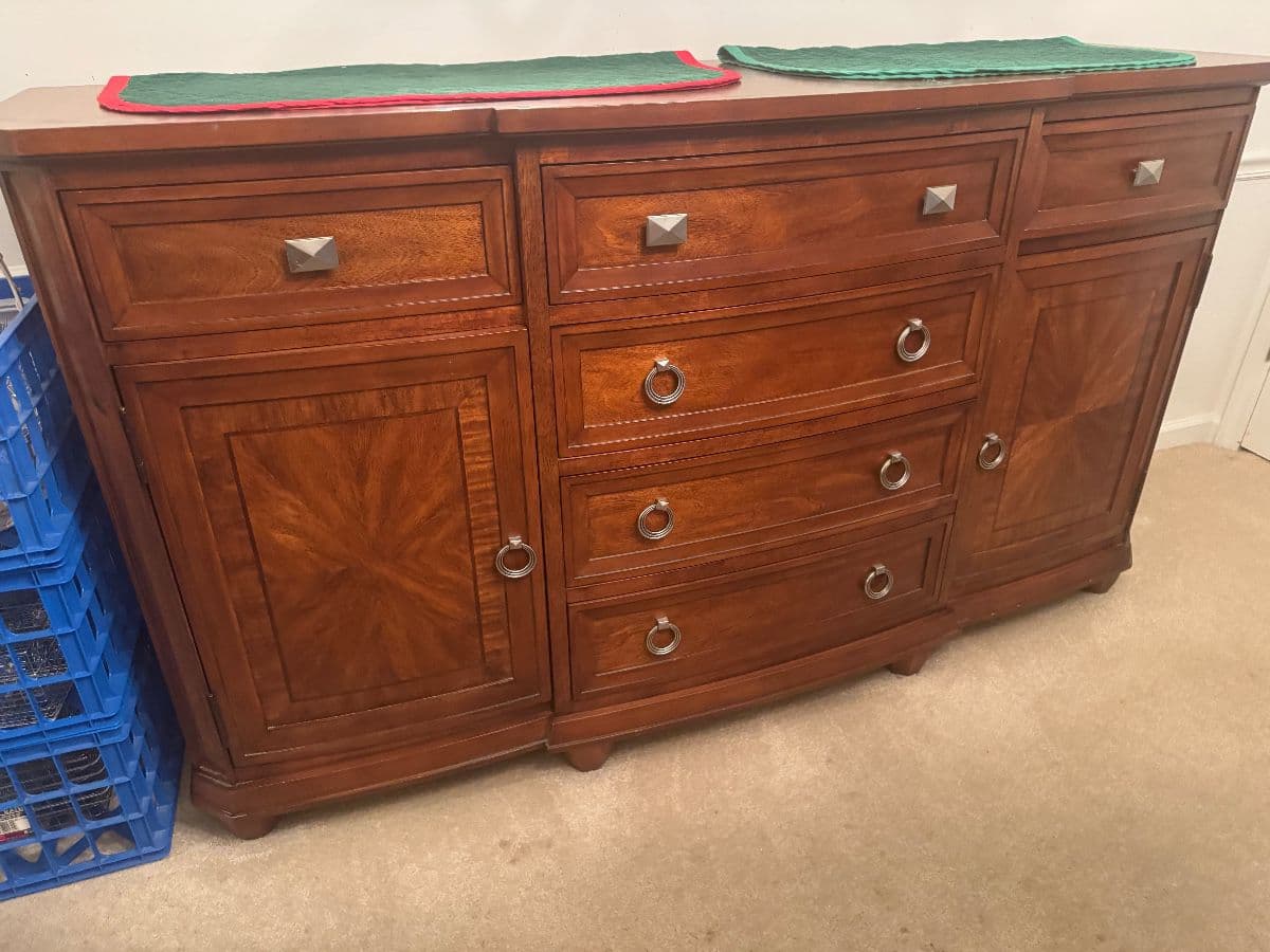 Mike D Estates / Home full of Furnishings / collectibles / Antiques / photo 2