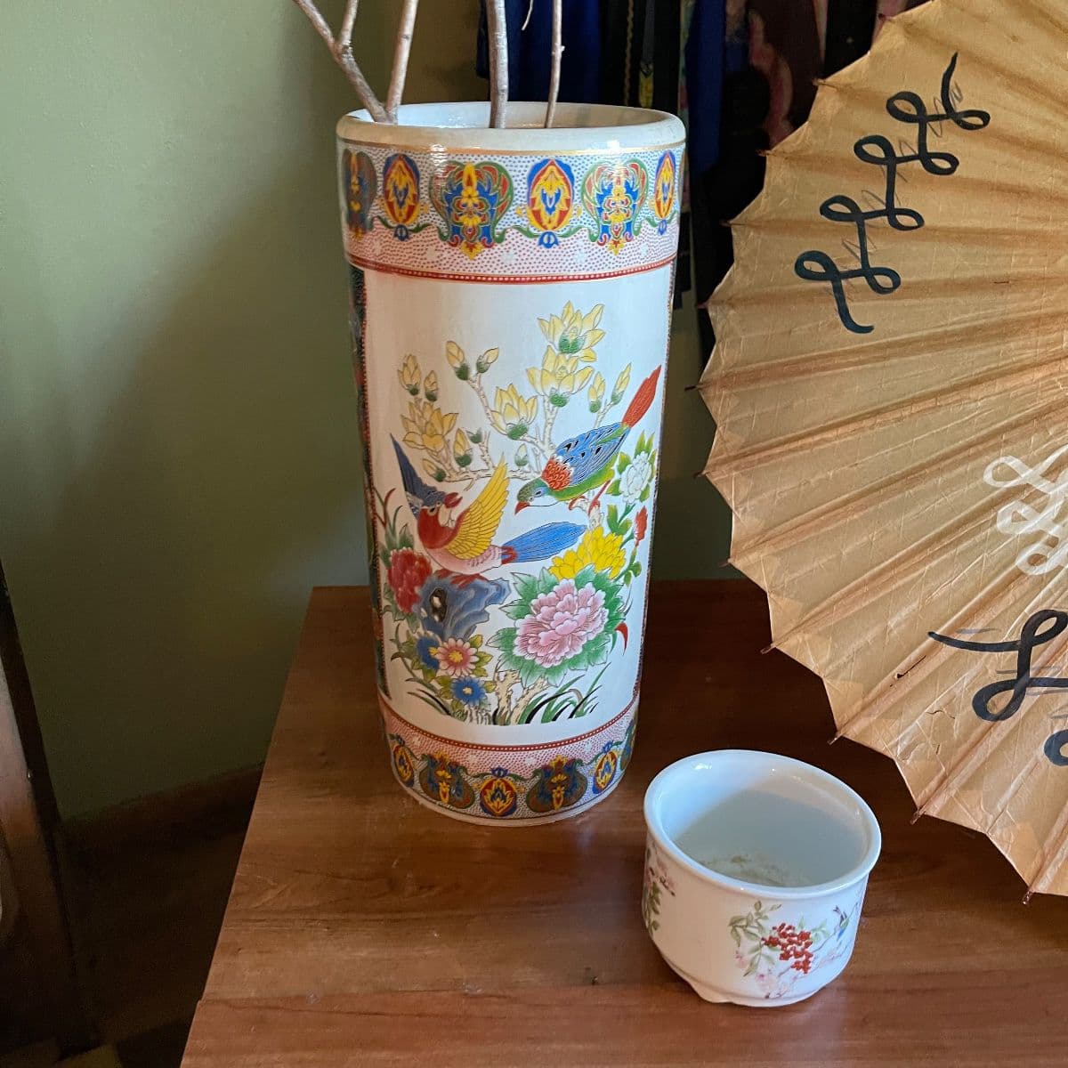 Hummingbird Estate Sale in Plainfield! Vintage Treasures! photo 6