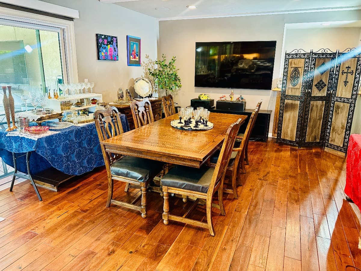 Estate Sale in Chatsworth photo 1