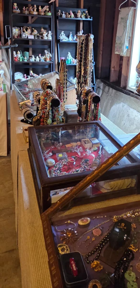 Multi Estate Sale Sep 18, 19 and 20. FRI-SUN 10am photo 1
