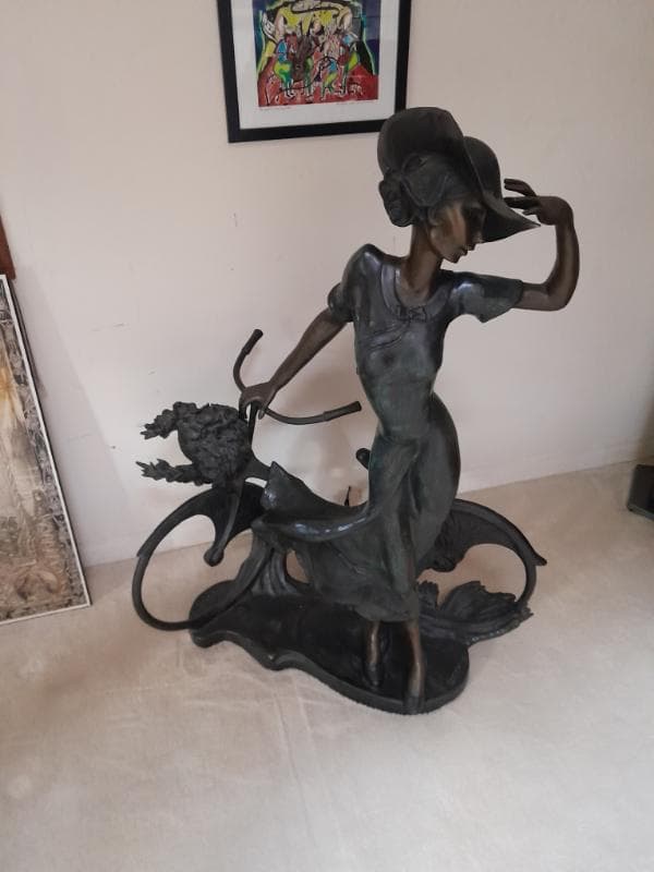 BEVERLY HILLS SALE: ENTERTAINMENT COLLECTIBLES, HI-FI AUDIO, FURNITURE, DECOR, BOOKS, ART & MORE photo 1