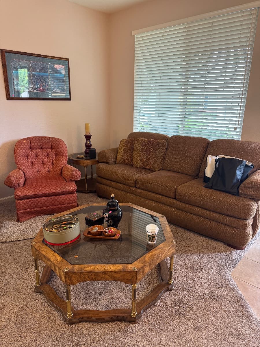 Leave it to Lynn Estate Sale photo 1