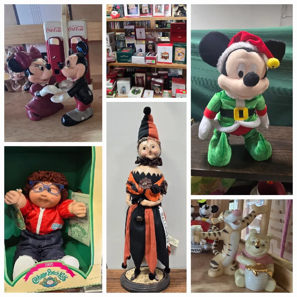 An Estate Sale to get the Holiday Mood Going, Gifts Checked Off the List & Homes Decorated! photo 1