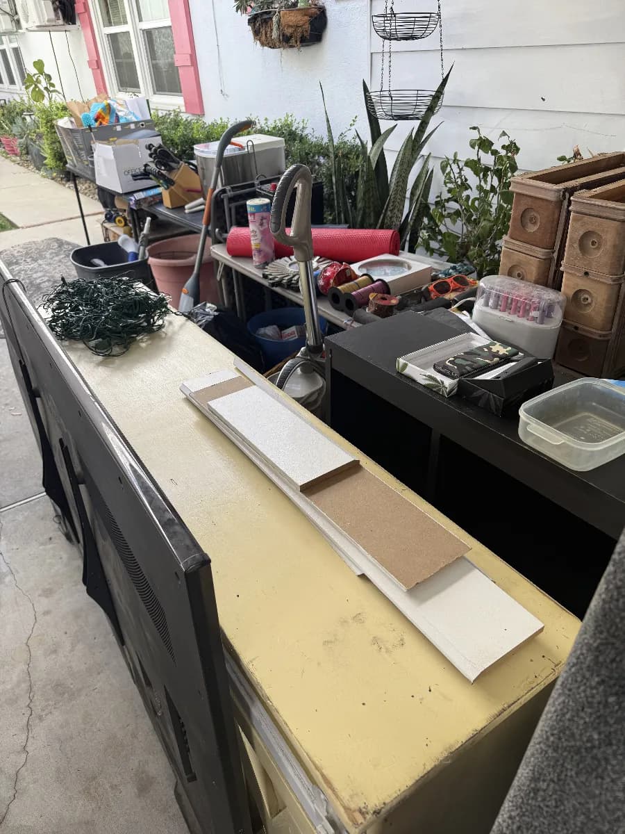 HUGE MULTI-FAMILY SALE -TONS OF STUFF AND WE BUNDLE photo 1