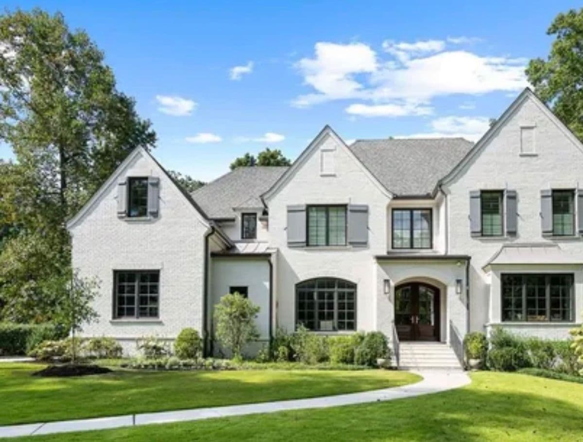 Stunning $4.1mm Certified Estate Sale photo 2