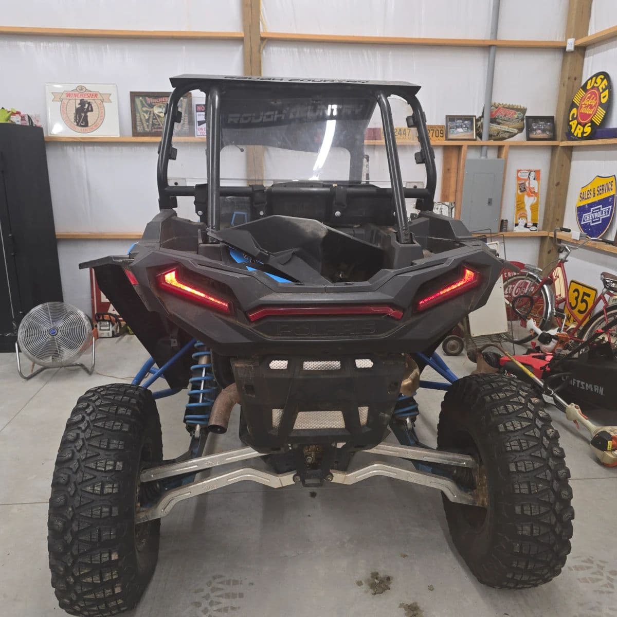 Collector Auction photo 11