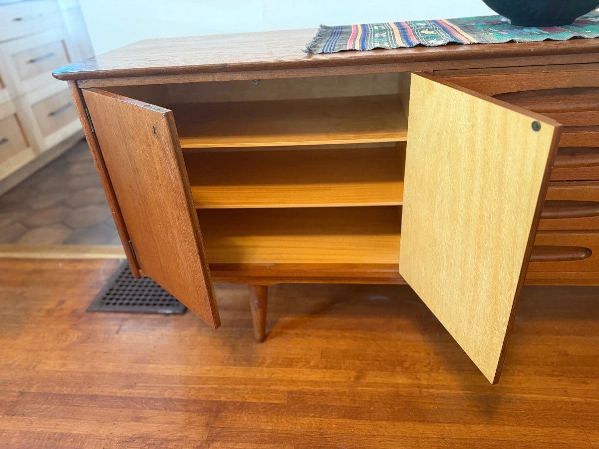 The Rusty Trunk LLC opens to “Portland Moving” Estate Sale photo 4