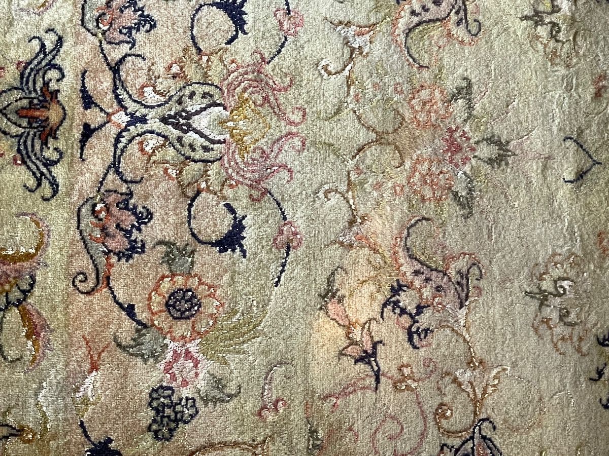 Copy of Copy of Moving sale: Thousands of Iranian handmade rugs and complete home furnishings. photo 7