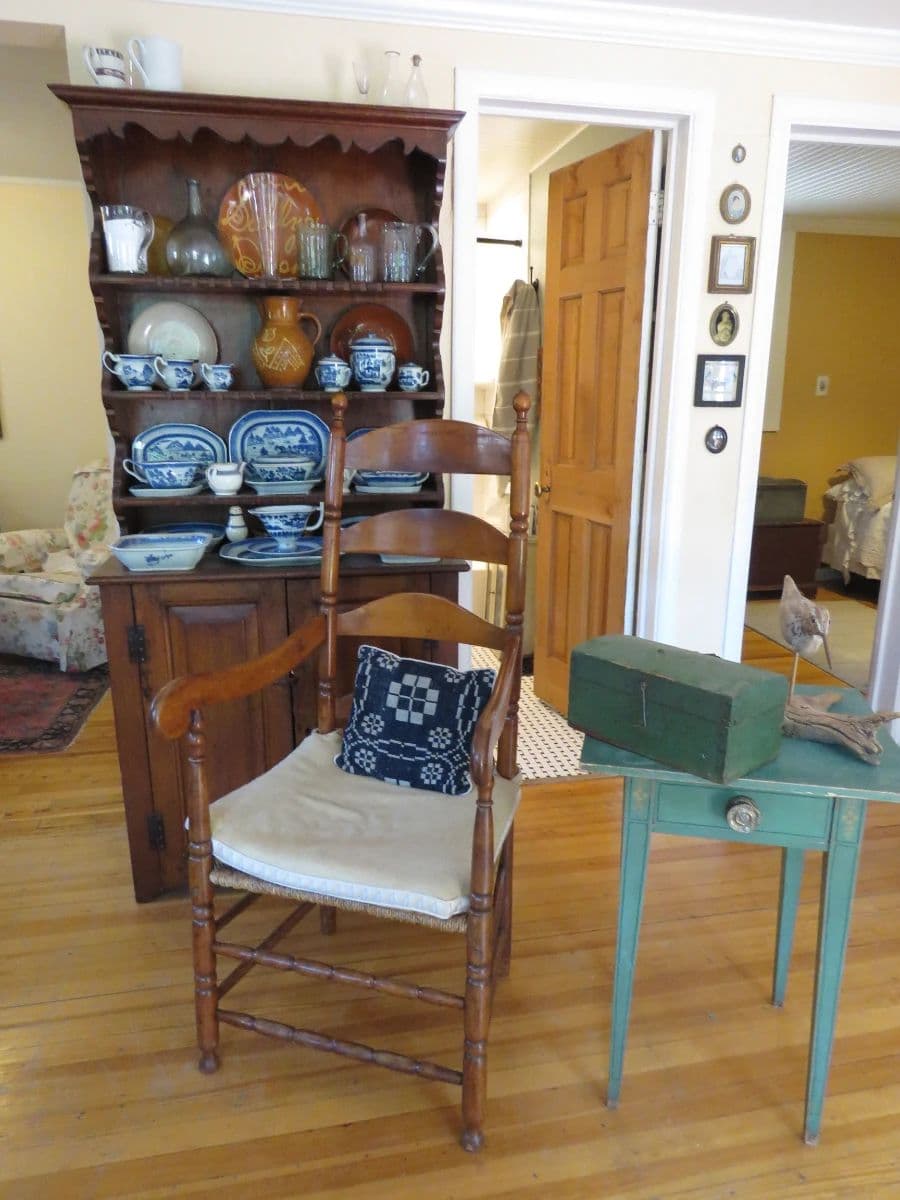 Former Antiques Dealer Estate Folk Art Paintings photo 2