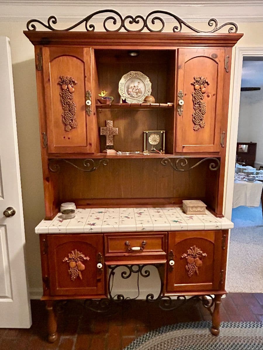 River Plantation Estate Sale photo 3