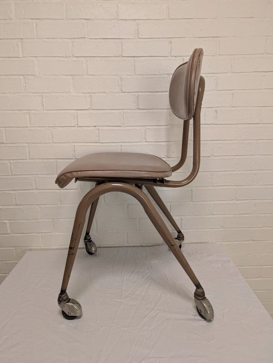Summer Living: Home, Garden & Vintage Estate Auction photo 3