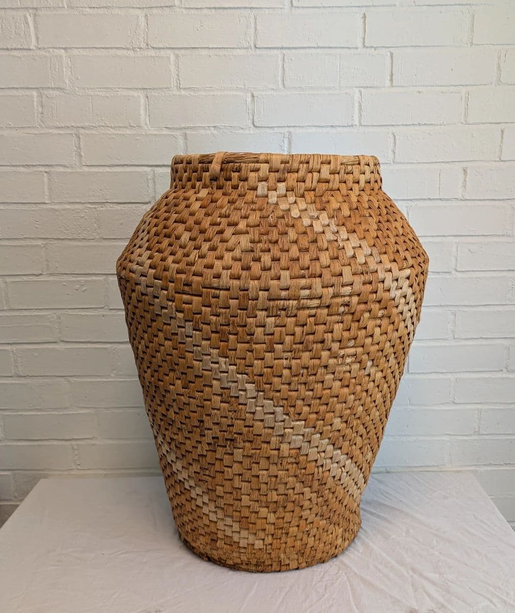 Summer Living: Home, Garden & Vintage Estate Auction photo 11