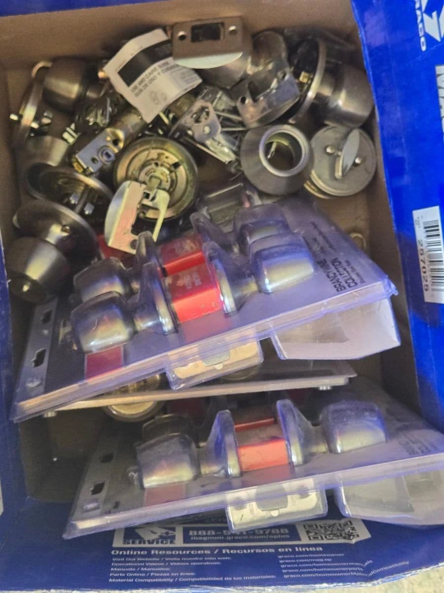 Estate Sale - Tools, small equipment and supplies - Part I photo 11