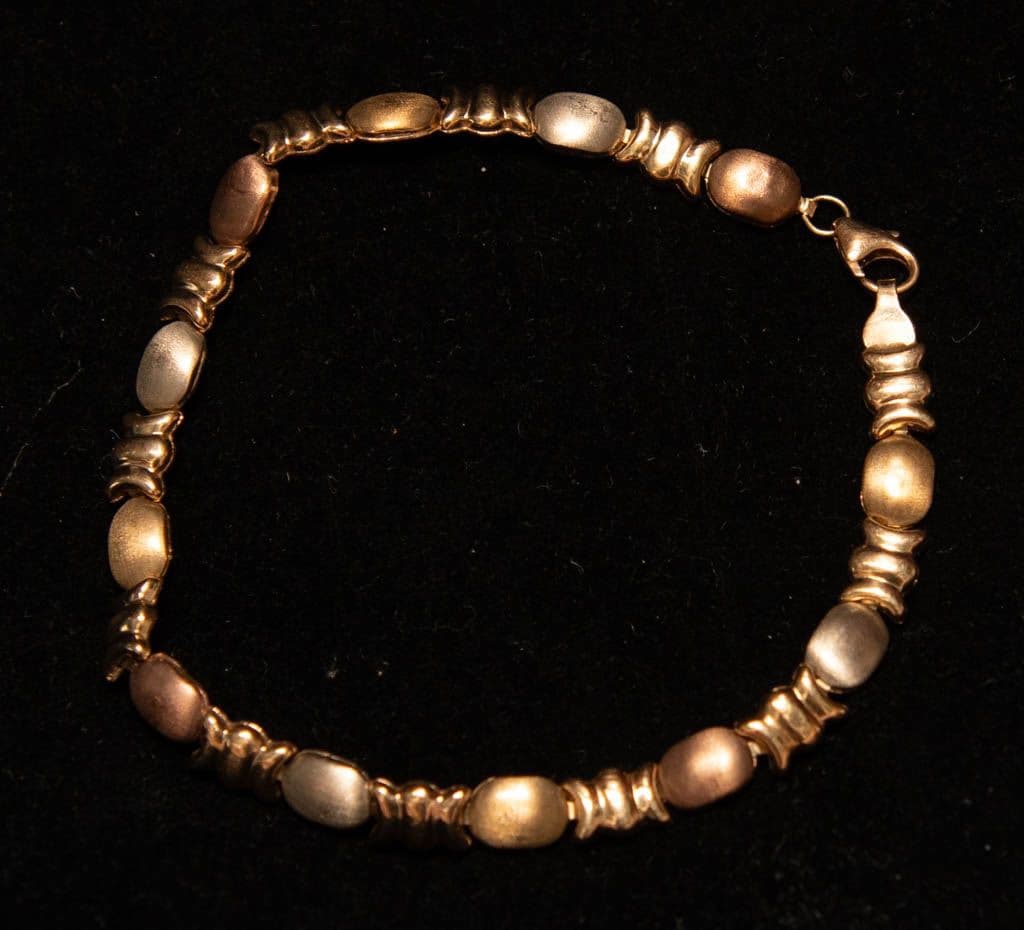 Fine Gold Jewelry, Vintage Strawberry Shortcake, Art Glass Online Auction in Northglenn photo 9