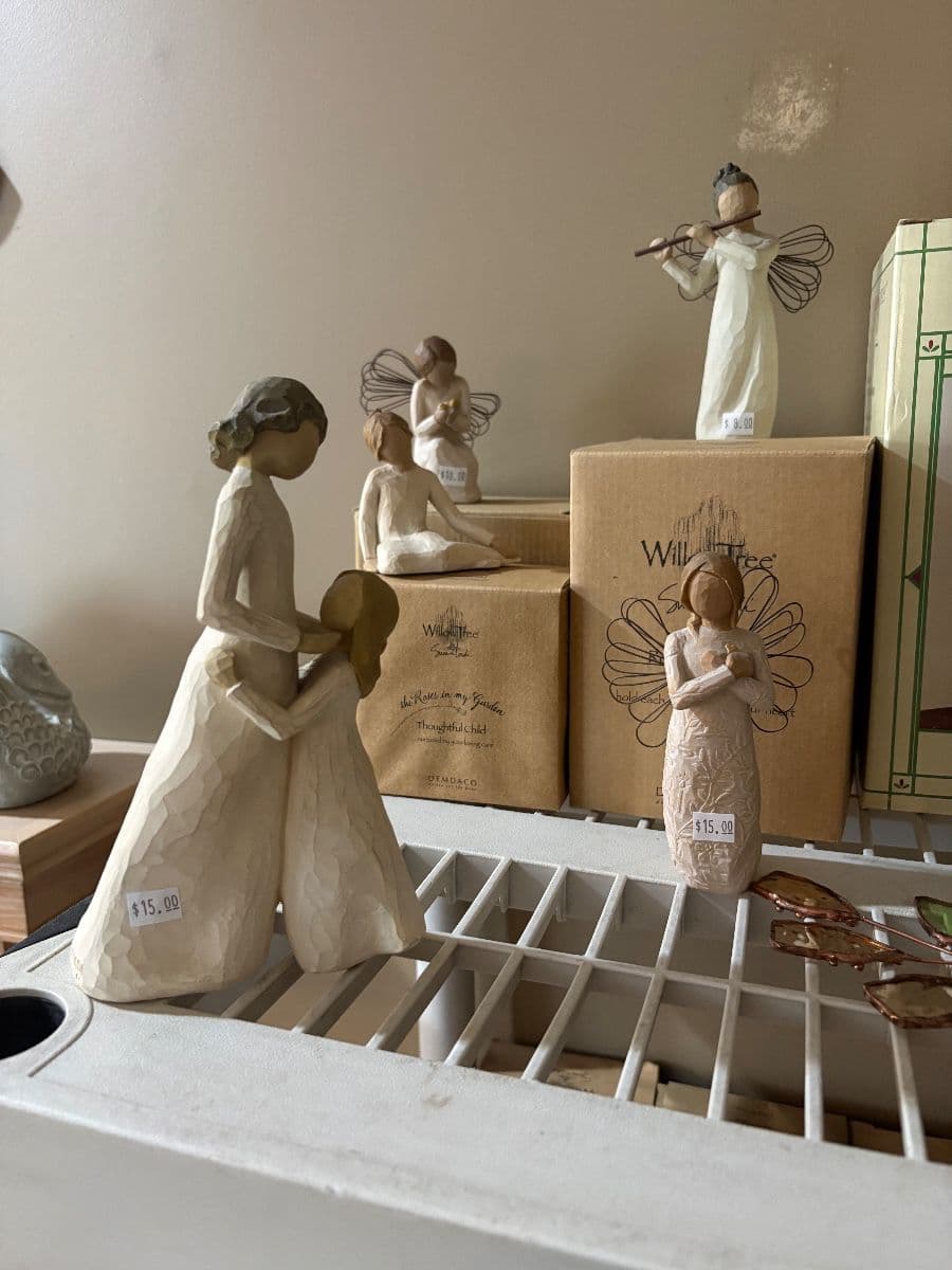 Salvaged by Sonya * Estate Sale * Beautiful Home * Farmhouse Furnishings * photo 10