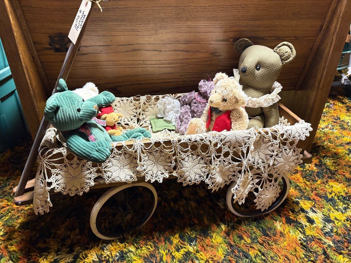 Salvaged by Sonya * Estate Sale * 4 Days * Decades of Collecting Treasures * Grand Sale photo 11