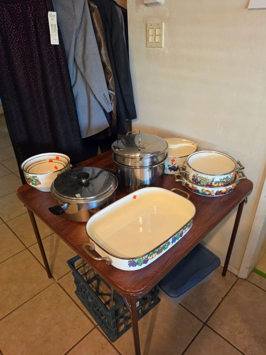 FILL A BAG SUNDAY!! Vintage Women's Clothing and More! photo 10