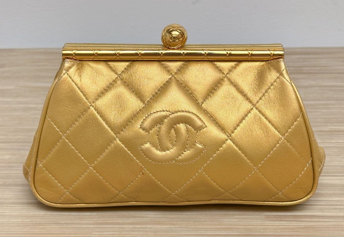 Elegant Art, Fashion & Traditional Furnishings Kansas City Estate Sale | Louis Vuitton, Gucci, Prada photo 3