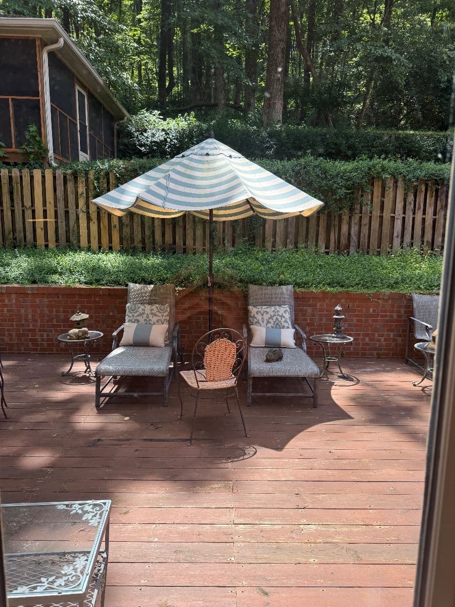 Buy Saving Grace Estate Sale photo 9