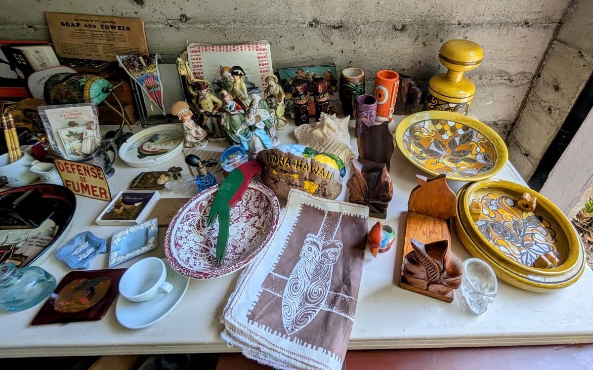 JULY 18 MASSIVE CAPITOL HILL VINTAGE CHEAP LIVING ESTATE SALE photo 12