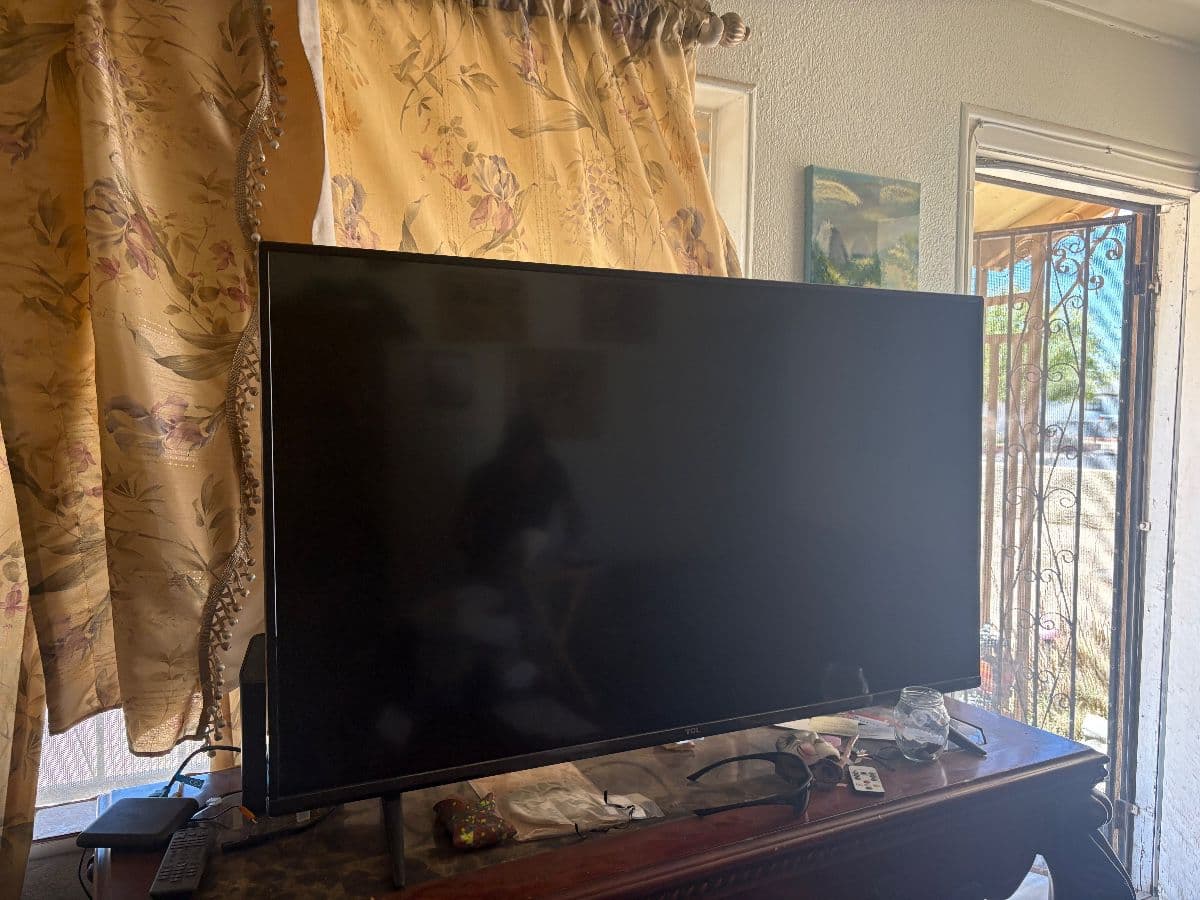 Moving Sale Everything in House Sells photo 11