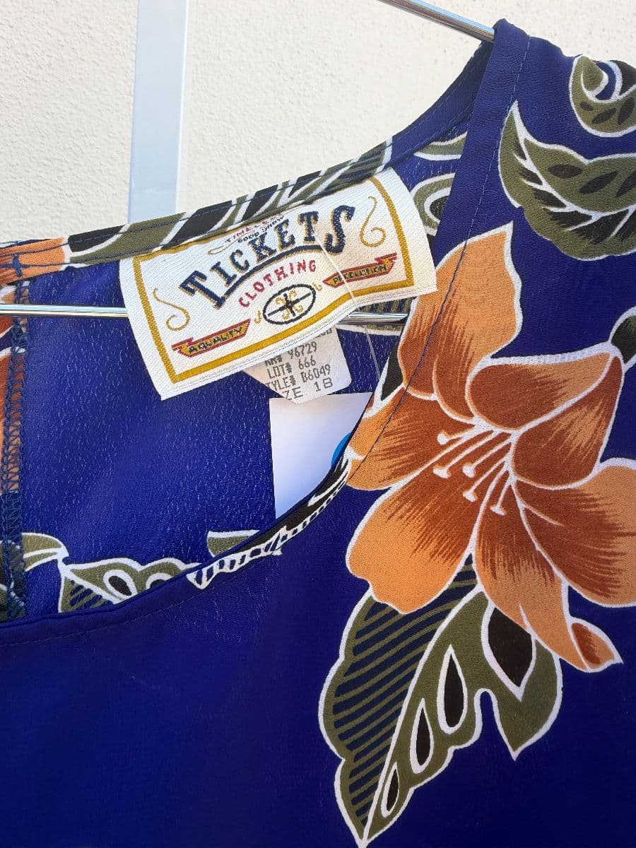 Hannah’s Hefty Hideaway Market - plus size / size inclusive vintage clothing photo 2