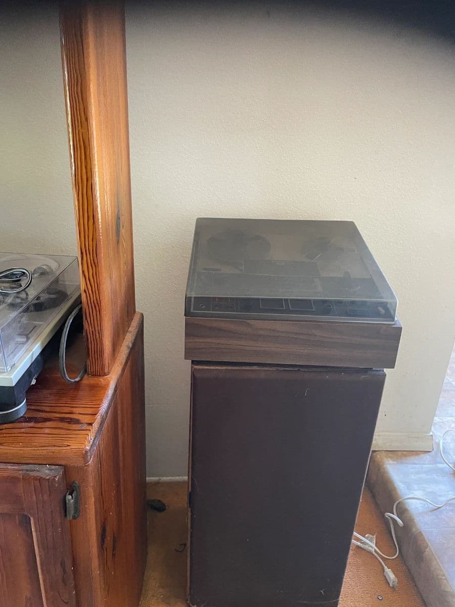 Far Out Finds! Estate Sale – 70's Furniture, Christmas Galore & Garage Pickers Paradise! photo 10