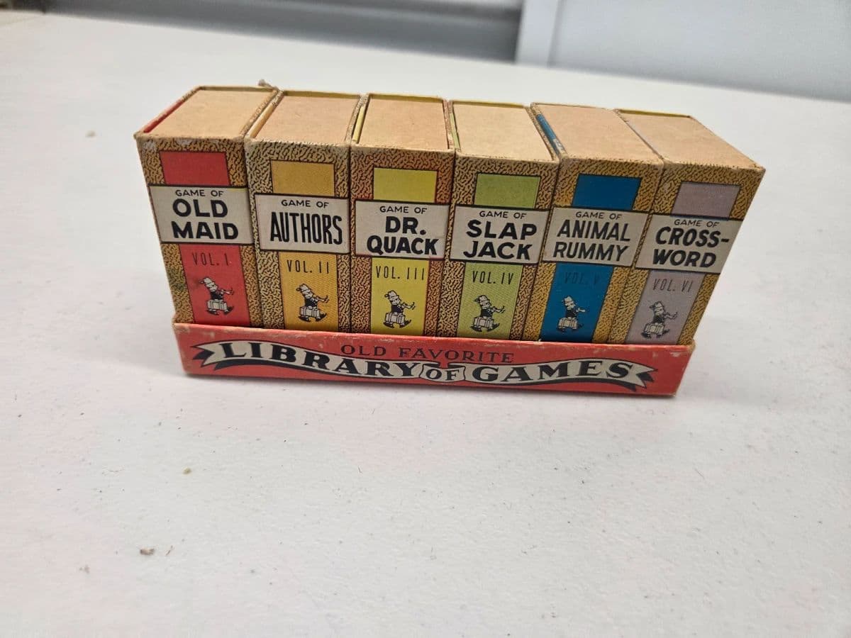 ALL VINTAGE! Toys, Electronics, Clothing, Records, Kitchen, Jewelry, Purses, Books, Collectibles photo 6