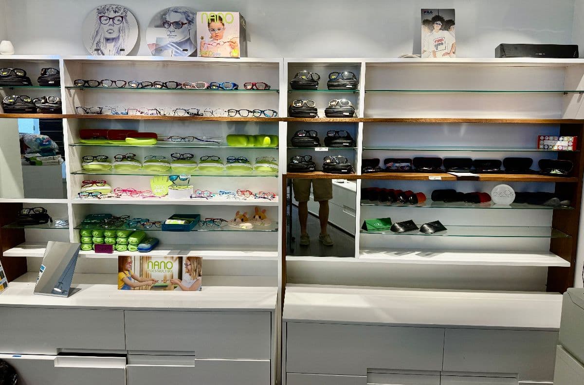 Lincoln Park Eye Care Center Online But it Now Business Closure Sale photo 5