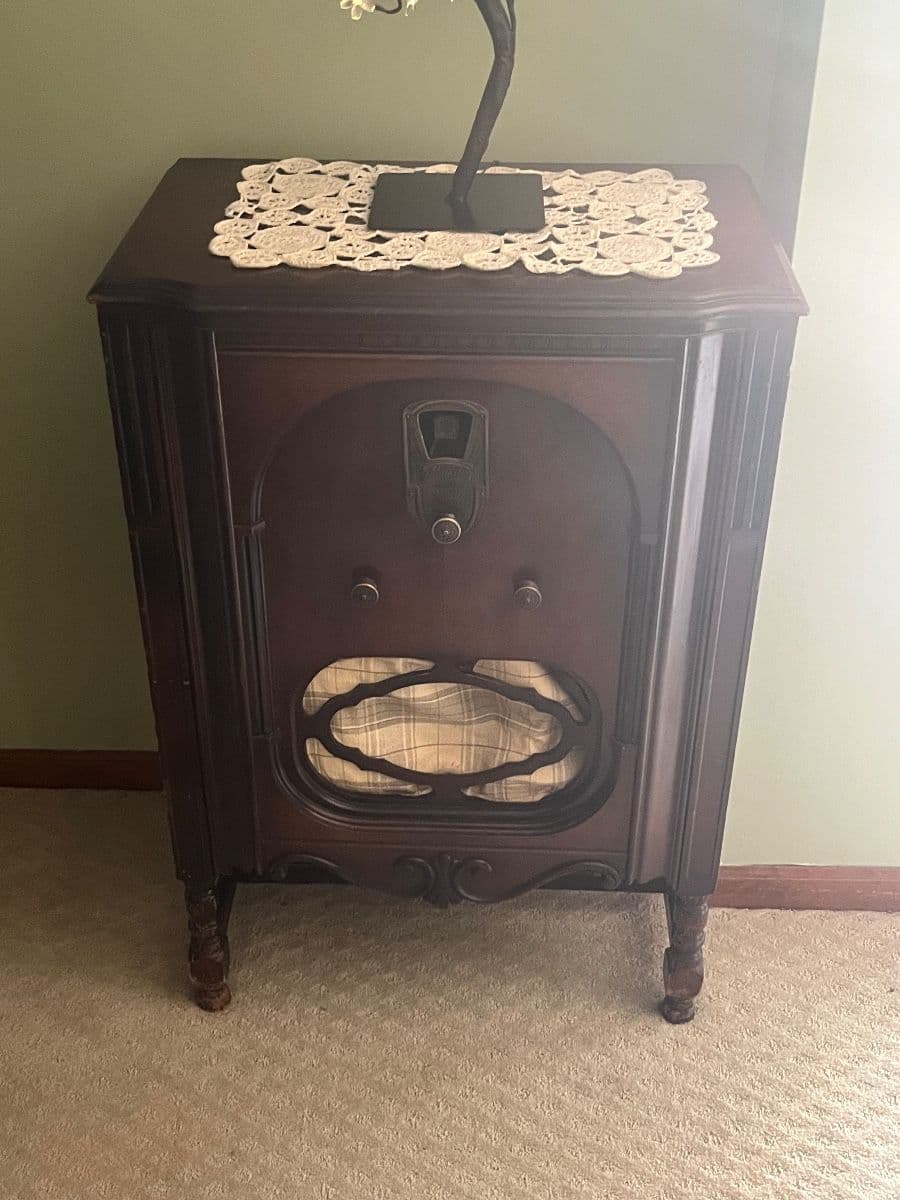 925 Estate Sale photo 1